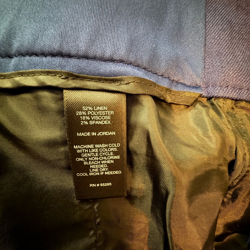 Express Women's Navy Shorts - Picture 8 of 8